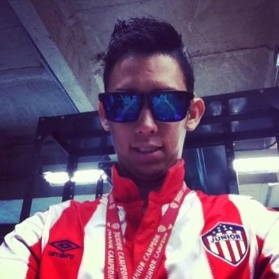 Barranquillero nací el 06 de mayo de 1993 auxiliar de las tiendas oficilal del junior  y pues claro juniorista a morirrrr