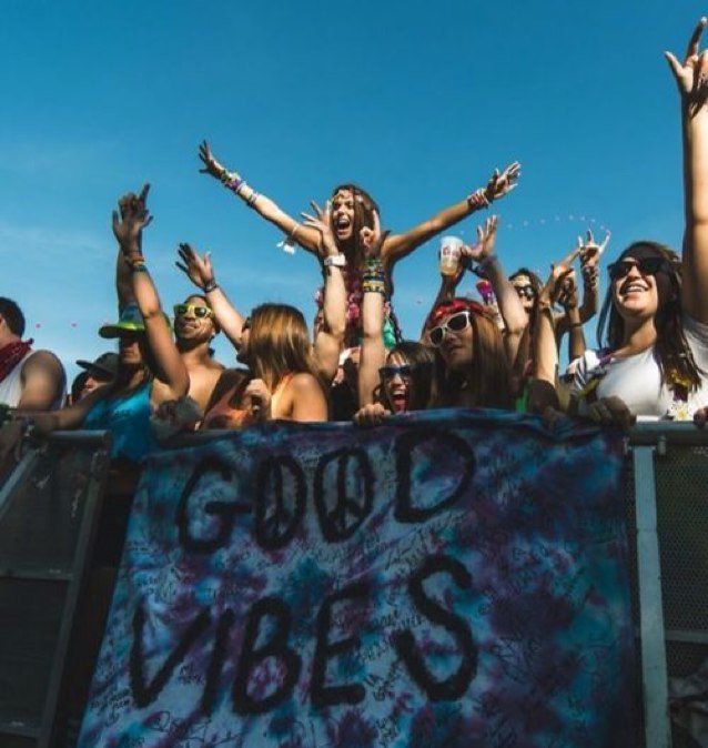 2022_Seniorz's profile picture. official class of 2022 twitter ☀ #fifthgrade ☀MIDDLE SCHOOL IS JUST A YEAR AWAY ✌❤