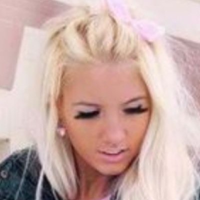 The name is LAKYNN BRAELEIGHN and i'm the *DaViS HiGh BrAt* ...

DONT HATE ME CUZ U AINT ME 

LOLZ!!!!!
