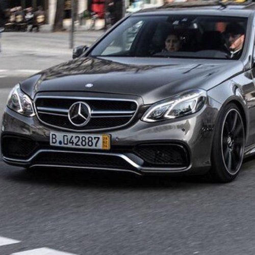 SarhanRus's profile picture. 