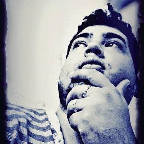 AlbertoCenturi6's profile picture. #Quiendatododamuchoaunqueseapoco Facebook: Alberto Centurión         Instagram: alberto_centurion_  Telef: (0982) 904-722 - (0971) 163-842