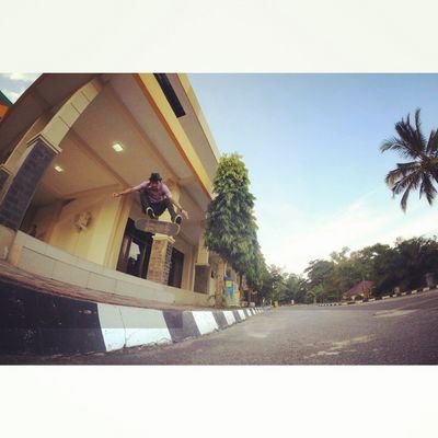 punya penghasilan,punya rumah baru nikah!!! all acount febrionaldi | Woodywood | garuda indonesia | Crispyduck |rookies |mustachestore | rick and roll