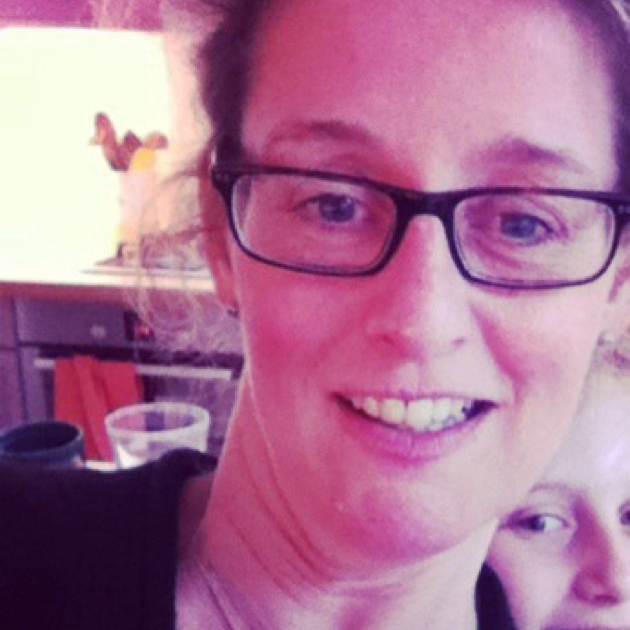 London lover. live in wimbledon. ex Aberystwyth university. 2 children. nee Hyde