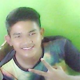 FOOTBALL IS MY FASHION 
| Dinih Pinasti Anyar Pinanggih |
