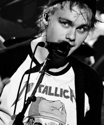 Do NOT give up, he will notice you, okay!? okay. You're beautiful ❤