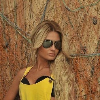 Дружба - это сестра любви, но от второго брака. #RuFollowBack