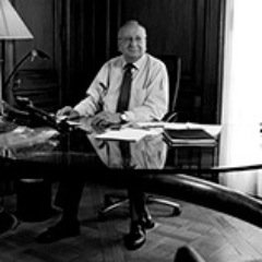 jvp89305517's profile picture. Editeur de quotidiens régionaux puis Président d'organisations professionnelles de Presse ,investi dans les mutations continues du secteur depuis 35 ans.