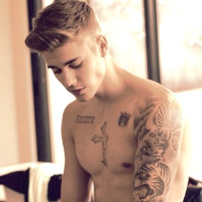 I Do Shotout I will RT Your Edit . Follow Me . I Follow Back This Account For Beliebers Vines