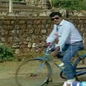 tifosikrishna's profile picture. amongst other things perpetually confused between ர,ற;ன,ண & வே,வெ;collector of toiletries from Re. 1  medimix from குற்றாலம் lodge to hotels across the werld