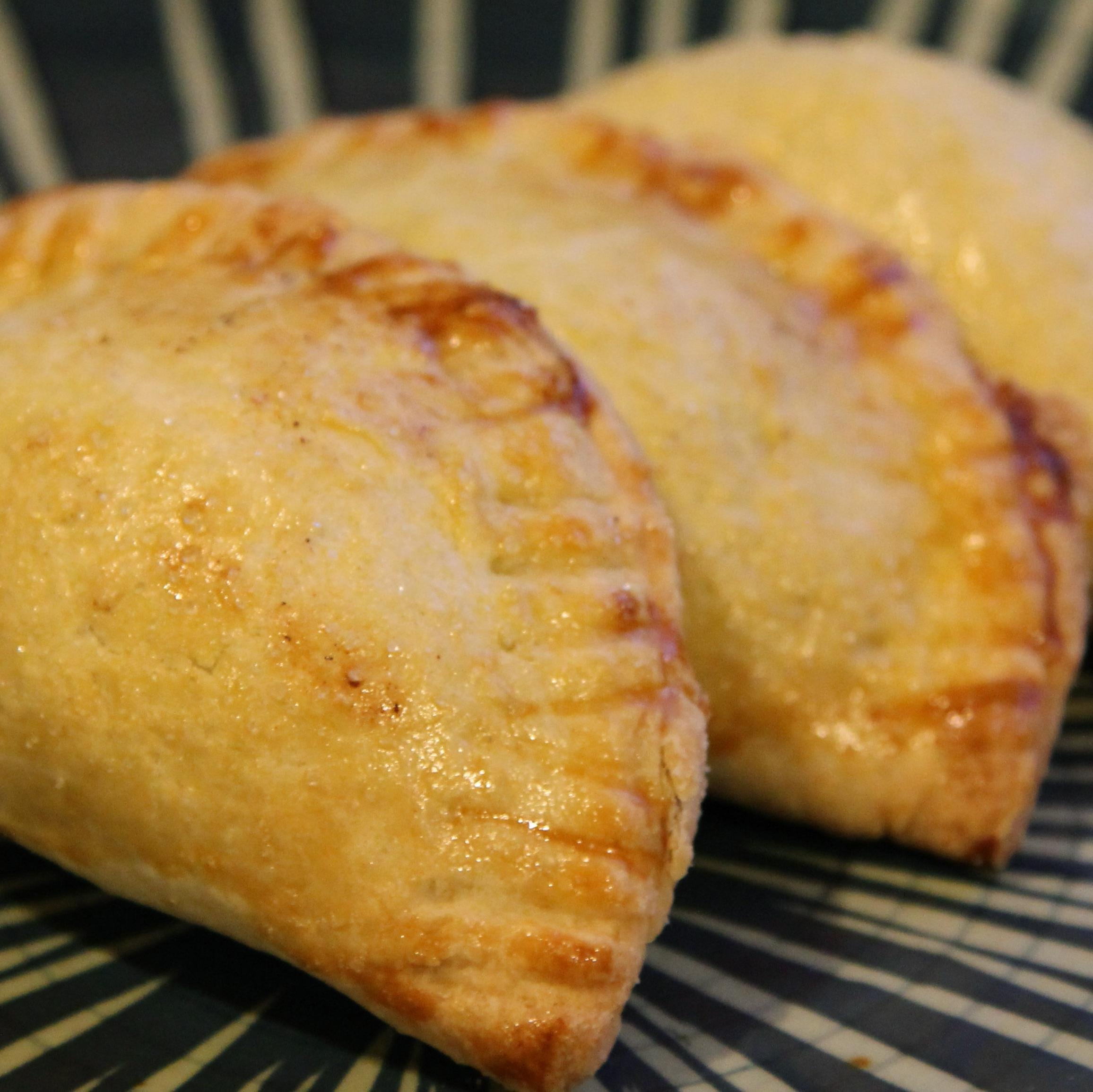 Empanadas Horneadas y Jugos Naturales, visitanos: Av Universidad El Limon entre Don Pepe y 9no Inning. Elaboracion Propia.