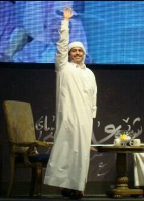 السلام عليكم صلؤ علئ من بكئ شوقاً لرؤيتنا اللهم صل علئ محمد وعلئ ال محمد                    احد ابناء منطقهةة نجرانن