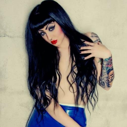 I am a mummy to a awesome lil boy called Otis-Jack who is 3 and he is amazing . i also have 3 horses do abit of modelling now and again and a tattooed bitch xx