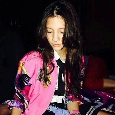 Fanbase CASSANDRA SHERYL LEE From Malaysia. Followed by Her, Her Mom♥Official? Mentioned? Twins? CekFavs! (Ex; @CassieversAndSA)