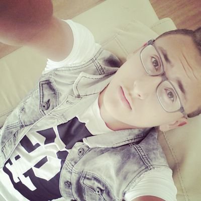 GRAVITYLOUD▼BUNNYHIGH▲FANTASTELIJK▼HIPSTALIFE▲MUSICISMYLIFE