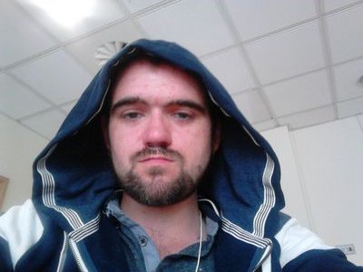 am a Welsh man with a temper but like to make people laugh B-)