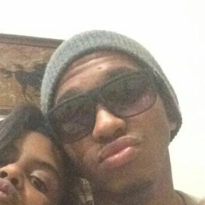 Ousado e Alegre! Erga essa cabeça,mete o pé e vai na fé mande essa tristeza embora...Ninguém pode atrasar quem nasceu pra vencer ;)! Deus é mais