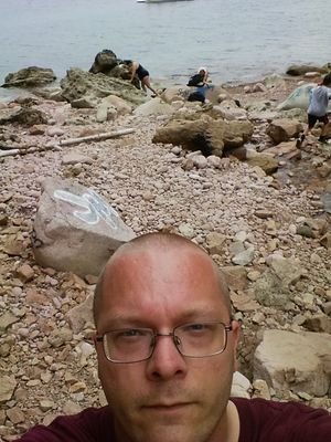 M3GLADON's profile picture. 