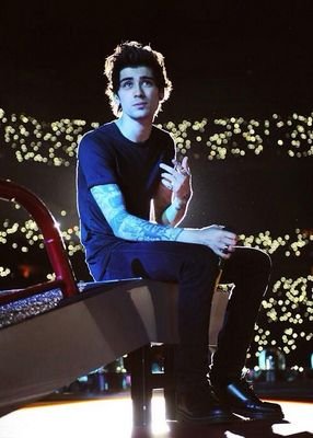 per•fec•tion (pərˈfɛk ʃən) - @zaynmalik . Zayn please! /5 . ZIAM♥