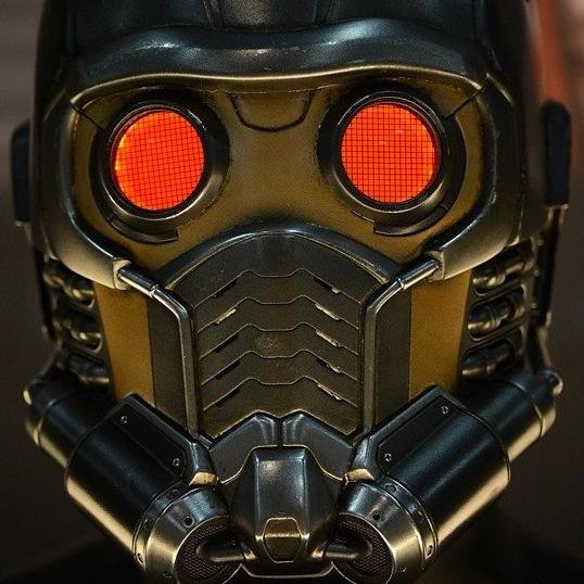 Canadian. Amatuer Makeup FX Artist. Film Enthusiast. Marvel Fanatic. #HailHydra