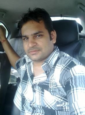 चुपचाप चल रहे थे हम , सफ़र ए हयात में तुम पर नज़र
पड़ी … तो गुमराह हो गए