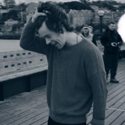 'Sei l'amore di un secondo, i sorrisi di una vita.'
-Tiziano Ferro