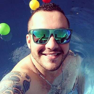... cada um sabe a dor e a delícia de ser o que é! (+18)