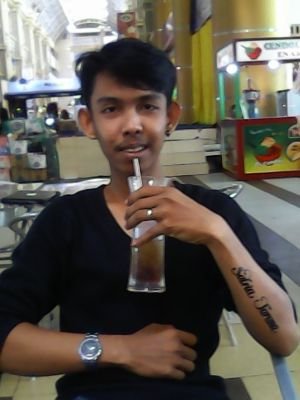 “Life is a struggle, there is no life without a struggle.”

Hidup adalah perjuangan, tidak ada hidup tanpa perjuangan.