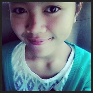 Miarizkiscn's profile picture. 12 , Facebook : mya rizky , ig,vine : miarizkiscn . 3'17