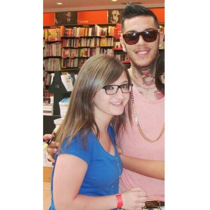 Uno zarro mi ha rubato il cuore.
30/04/2014 ❤ 12/06/2014 ❤ 27/07/2014