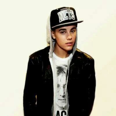 Wolf_Behaviour_'s profile picture. Vanished for a while. Sorry.