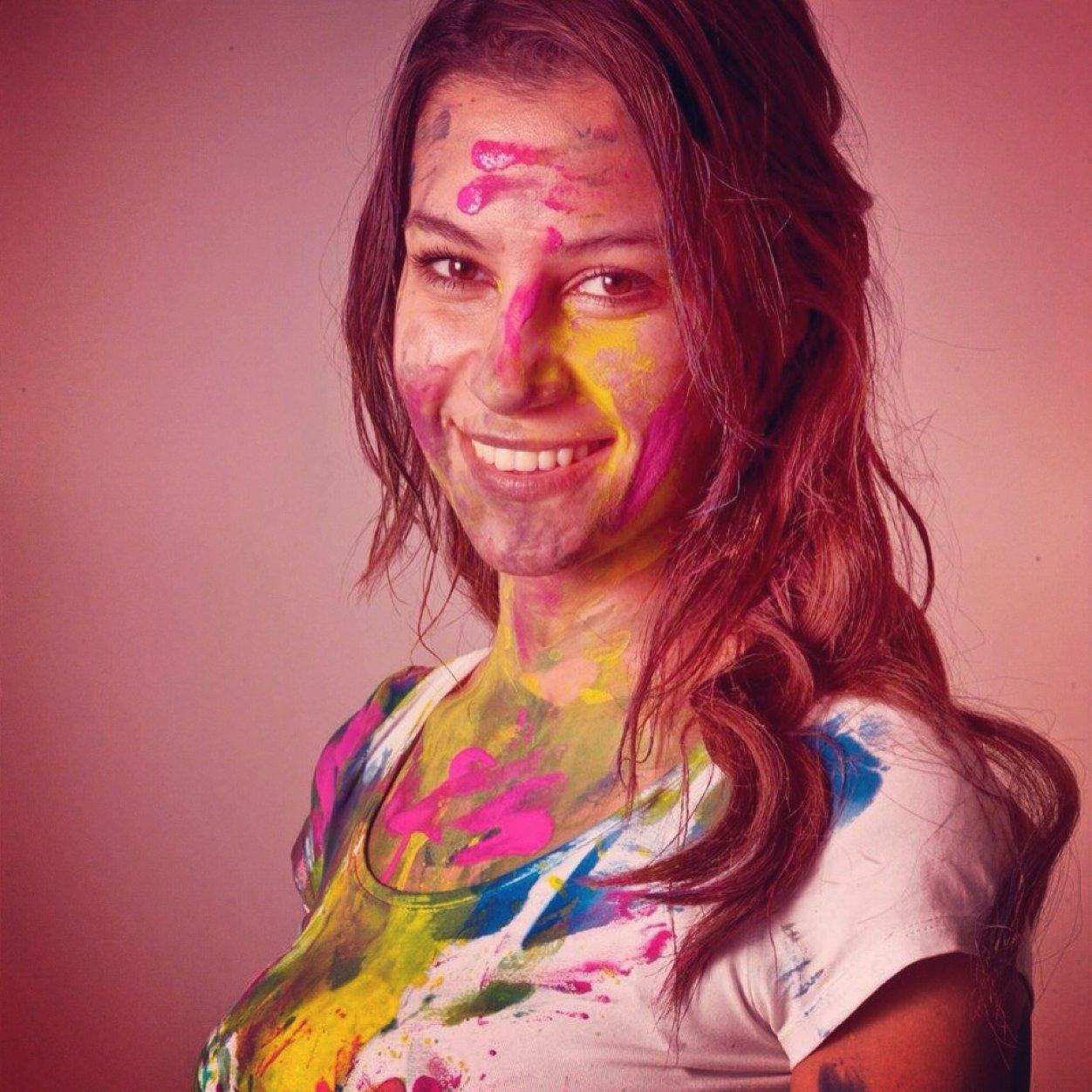 Dreamer, criticism addict, trying to find peace beside being a Photographer/Actress http://t.co/5LCl4uym