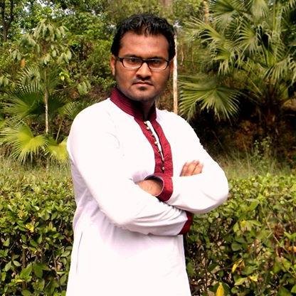 স্বপ্নবাজ একজন । দু’চোখ জুড়ে শুধু সুন্দর নির্মাণের স্বপ্ন। কাজ করে যাচ্ছি নিউরণে ডুবে থাকা একেকটা অস্পষ্ট ফ্রেমের বাস্তব বুননের লক্ষ্যে।