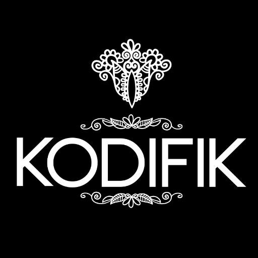 Assim é a Kodifik,espelho da sua consumidora.Uma marca que incorpora os desejos da mulher moderna e torna-se autêntica.Essencialmente presente,em todo momento.