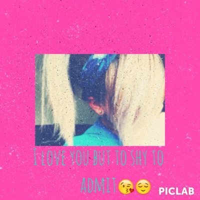 Heyyyyy guys its uniqueXD wassup lml i love singing :) and of coures music lol follow me for a follow back