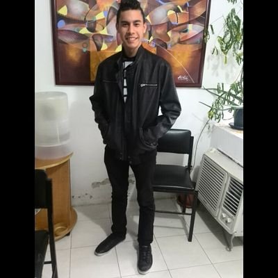 25. Crypto Gamer. Fan del Futbol, Chocolate y Café.
