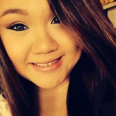 Sharon_Nguyen16's profile picture. 