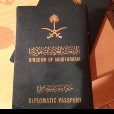احب وطني  ... اتعاطى الشعر خفيه اعفيت من الكتابه والتدوين بناء على طلبي !! غامض في اغلب الاحيان ..