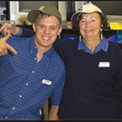 SuperShopWorker's profile picture. With a cutter in my pocket and a kickstool by my side I represent the Blue Supermarket Team. Working non-stop until the Managers go to Team Skive