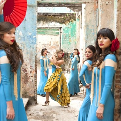 Flamenco Beatriz Rached - Academia de baile en Panamá. Clases para todas las edades y niveles. Cursos especiales de castañuelas, cajón, mantón y pericón!