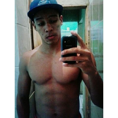 A inveja é a arma dos incompetentes.