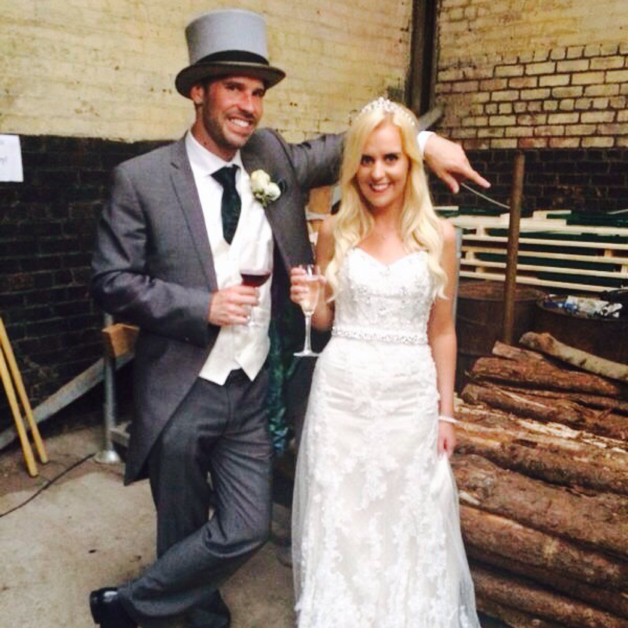 beckievan's profile picture. SINGING TEACHER and DIRECTOR of VN PERFORMINGARTS from Liverpool trained at Italia Conti London