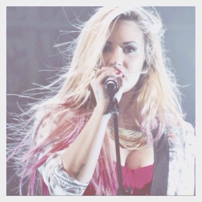 Free follow from @ddlvogues // you are beautiful , pretty and amazing i love you okay?okay.