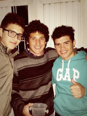 #Feliz :)   Amo a Pri♡reddio`