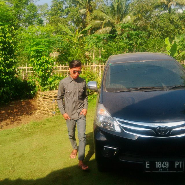 Aku ingin menjadi orang yang sukses dan bisa ngebahagiain orang tua :) ;)