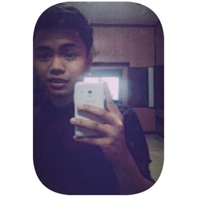 Muhammad Amir Haikal 16 follow my ig - amir_fljrms ✌️