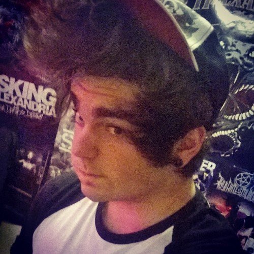 Infam0usalal's profile picture. 15, I have poofy hair. I like snapbacks, music, my guitars and superheroes c: snapchat-infam0usalal