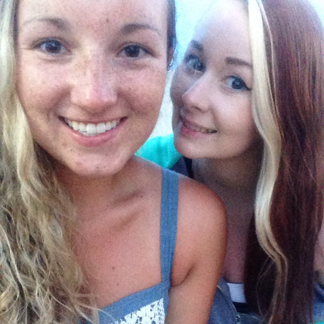 paige_henry27's profile picture. sometimes you gotta fall before you fly GMU ΑΞΔ