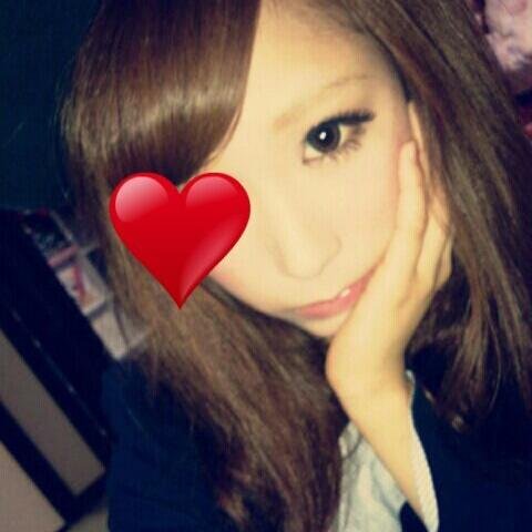 真面目な話、本当にセフレか彼氏が欲しいです。
こーゆー希望だと冷やかしやイタズラがあるのは仕方ないと思ってます。でもマジで会ってもおっけ～な人がいるなら、私のことはプロフに書いてるので見てください。http://t.co/ZGQ4W78XQc