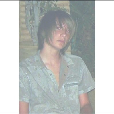 pianohowell's profile picture. don't follow this acc please follow @blueberryphan love you have a nice day