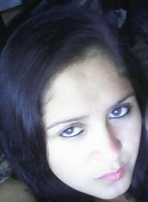 Hi!! I'm Directioner,Mahomie and Belieber Follow me and I follow back ;)